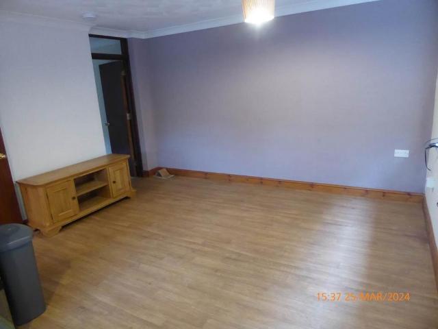Flat for rent in Llanarthney, Wales