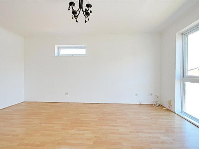 Apartment for rent in Broxbourne, Hertfordshire