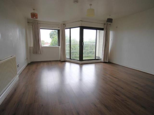 Apartment for rent in Old Trafford, Trafford Park