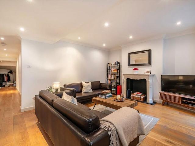 Apartment for rent in Pimlico, Isle Of Man