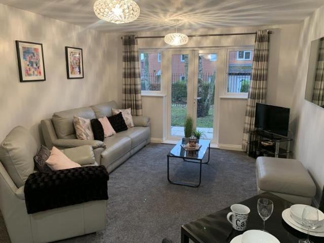 Apartment for rent in West Park, West Yorkshire