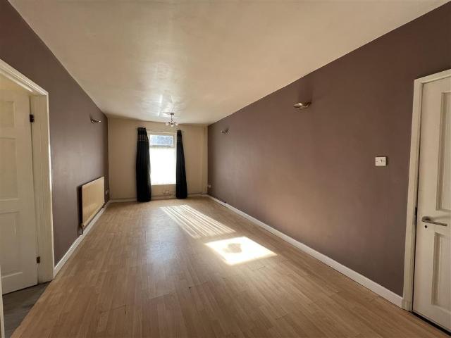 Apartment for rent in Briton Ferry