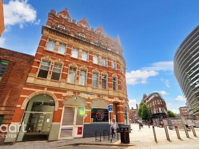 Flat for rent in St Matthew's, Old Wharf