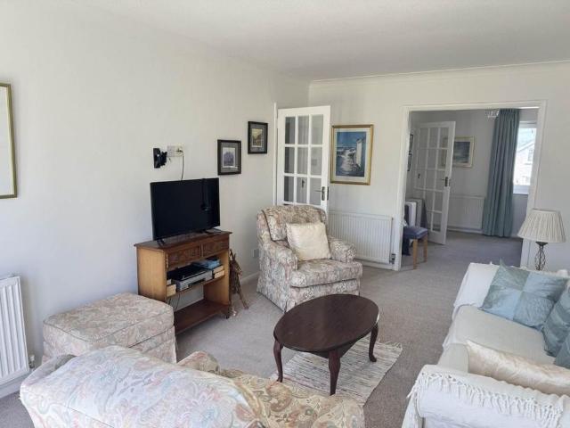 Apartment for rent in Felpham, Clapham