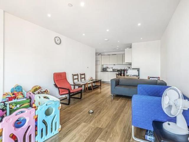 Apartment for rent in Slough