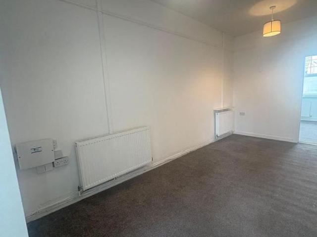Apartment for rent in Abercynon