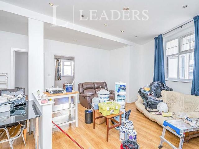 Apartment for rent in St Denys, Southampton
