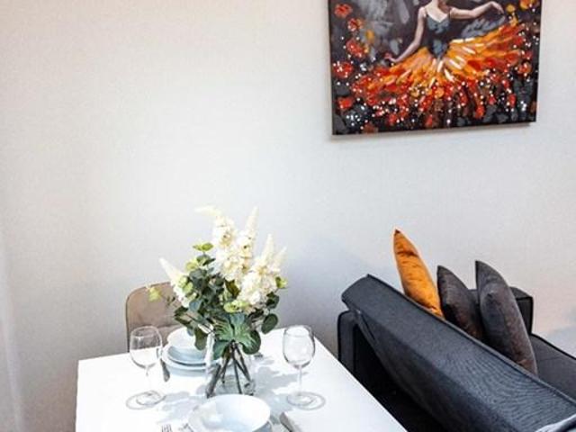 Flat for rent in Lascelles Hall, Fenay Bridge