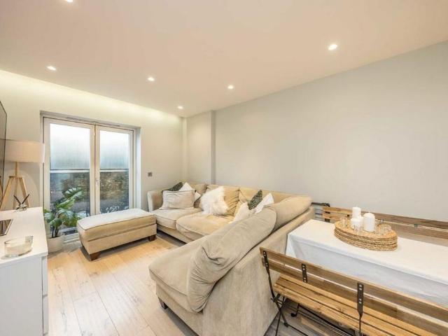 Apartment for rent in Streatham, Greater London