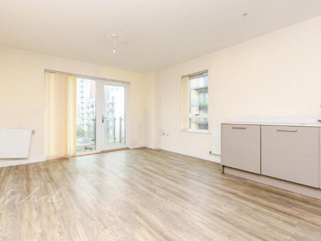 Apartment for rent in Brompton, Gillingham