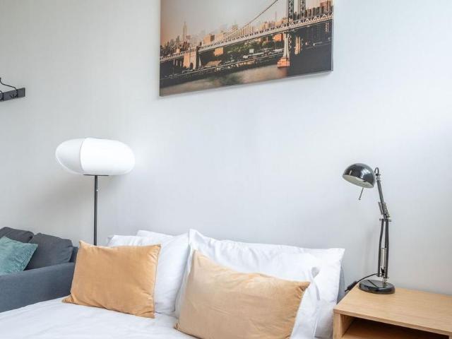 Apartment for rent in Fallow Corner, Greater London