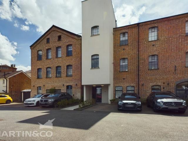 Apartment for rent in St James, Sandown Park