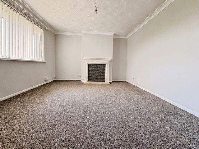 Apartment for rent in Bryntirion, Wales