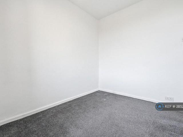 Apartment for rent in Burnedge, Isle Of Man