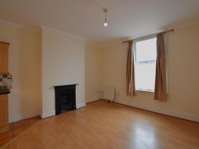 Apartment for rent in Binstead, Ryde