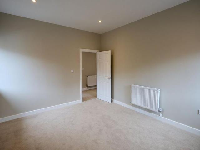 Apartment for rent in Fleet, Hart