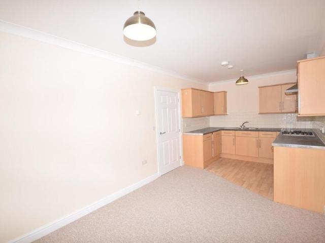 Apartment for rent in Binstead, Ryde