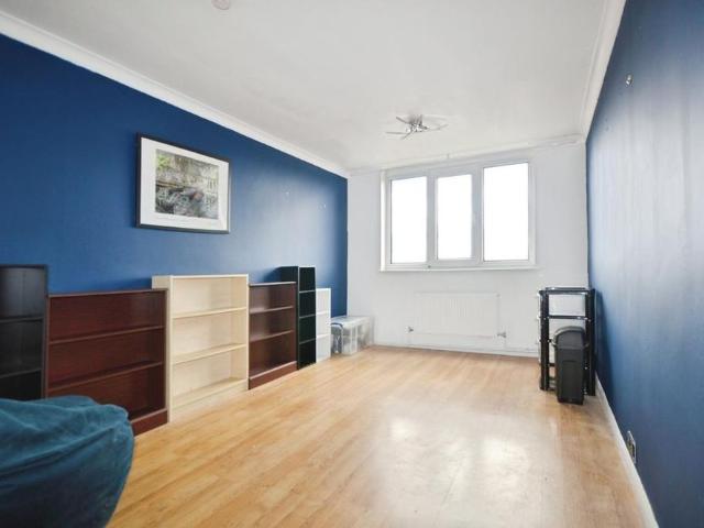 Apartment for rent in Strood
