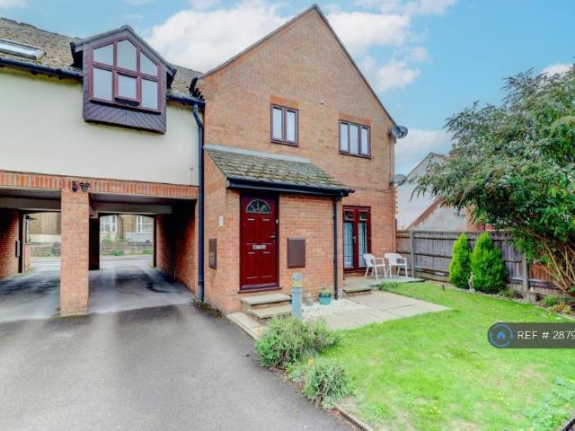 Flat for rent in Chepping Wycombe, Loudwater