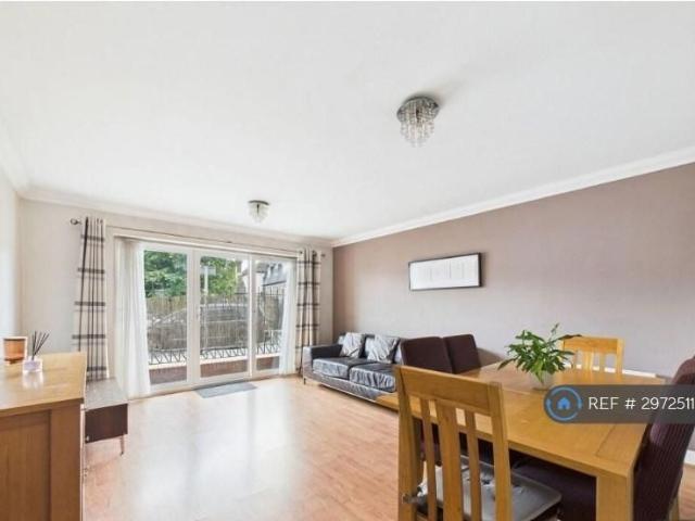 Apartment for rent in Batchworth