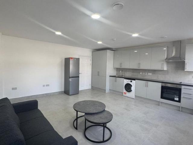 Apartment for rent in West Ealing, Greater London