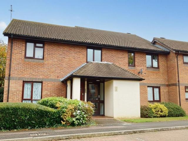 Flat for rent in Dromore, Oxfordshire