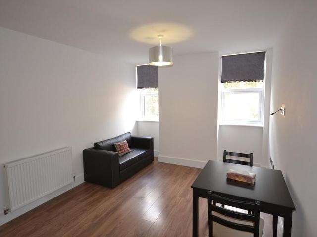Apartment for rent in Rush Green, Greater London