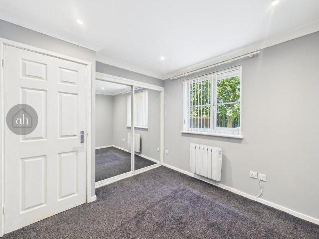 Apartment for rent in Buckley Wells, Bury