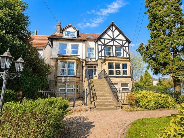 Flat for rent in Roundhay, West Yorkshire