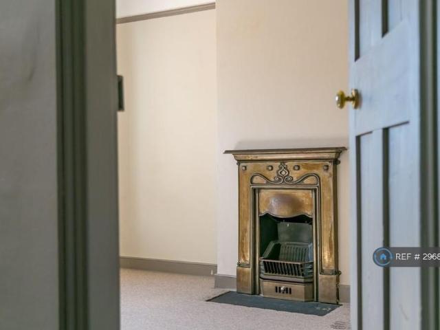 Apartment for rent in Charlotteville, Westborough