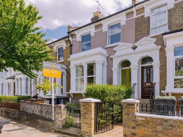 Flat for rent in Harringay, Greater London