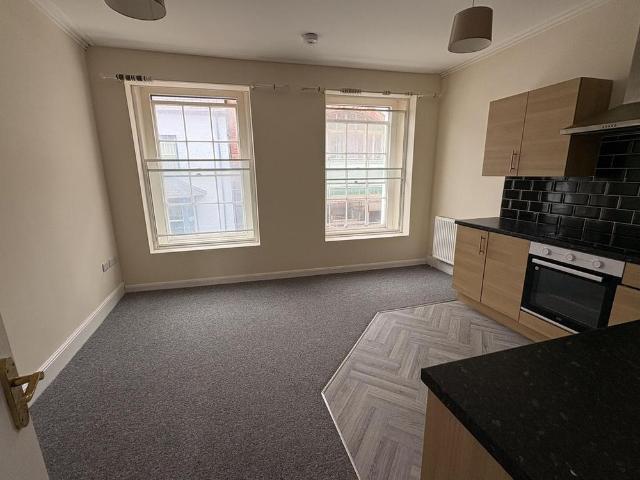 Apartment for rent in Porth-y-Felin, Holyhead