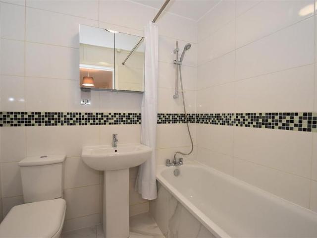Apartment for rent in Northgate, Crawley