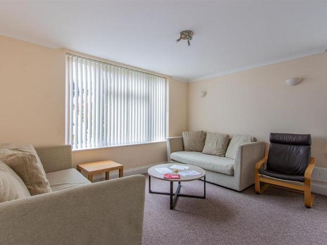 Apartment for rent in Rhydypenau, Falcon Lodge