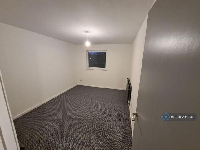 Apartment for rent in Dovecotes, Pendeford
