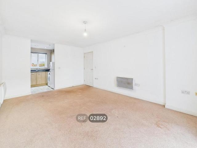 Apartment for rent in Westbourne, Key Street