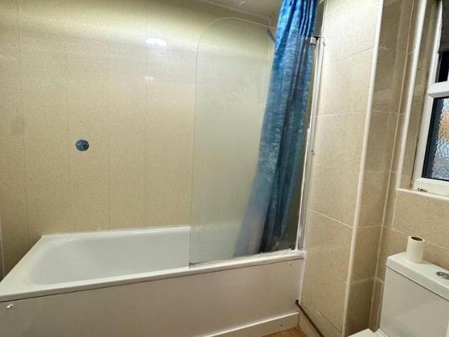 Apartment for rent in Chingford Mount, Highams Park