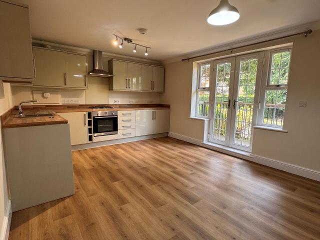 Flat for rent in Talbot Village, Bournemouth