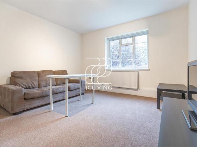 Flat for rent in Maida Vale, Isle Of Man