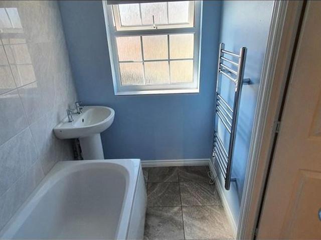 Apartment for rent in Haydon End, Abbey Mead