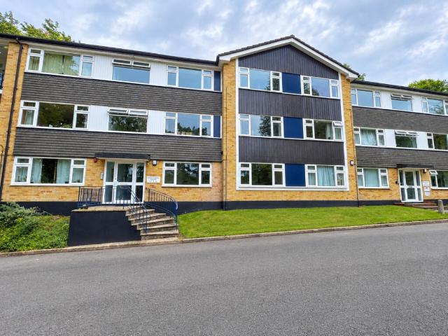 Apartment for rent in Hillview, Surrey