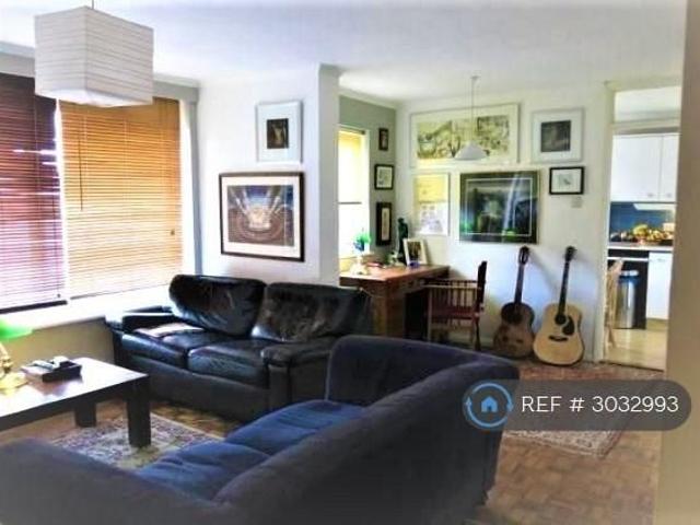 Apartment for rent in Old Woking, Woking