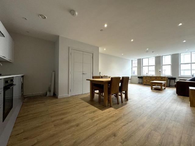 Apartment for rent in St James, Sandown Park