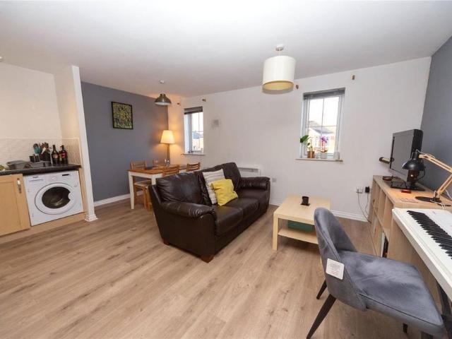 Apartment for rent in Llanishen, Cardiff