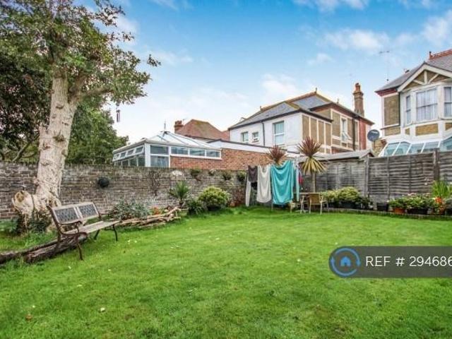 Flat for rent in West Worthing, Worthing