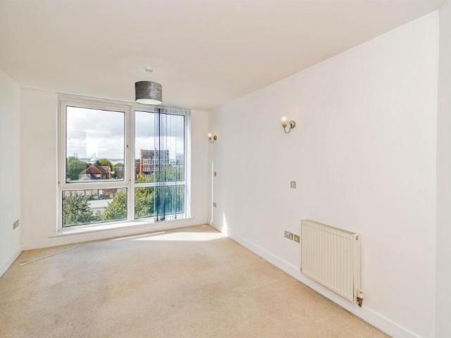 Apartment for rent in Helford, Hampshire