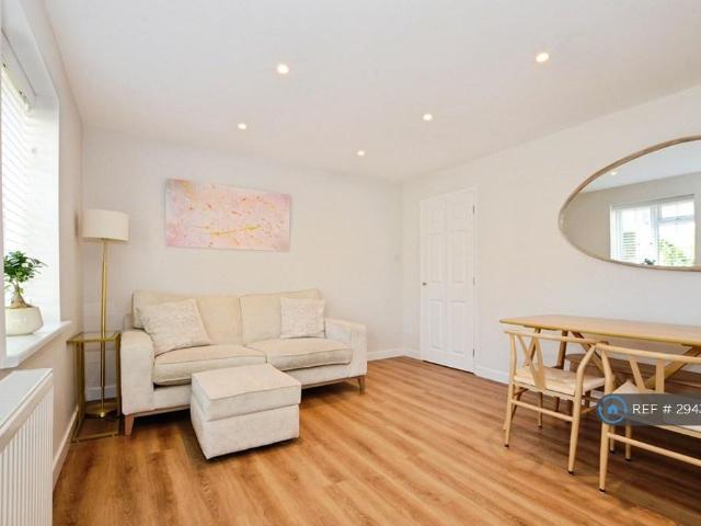 Flat for rent in Letchmore Heath, Aldenham