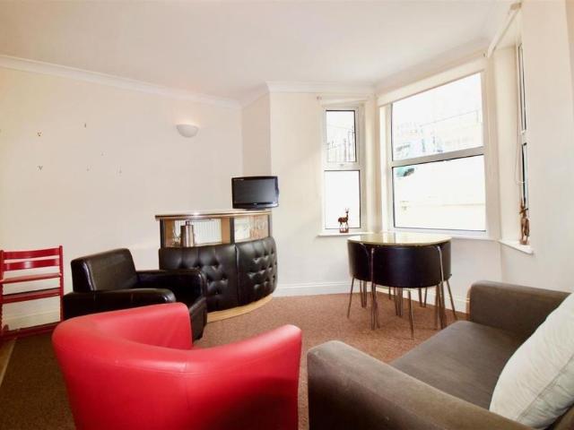 Apartment for rent in Cliftonville West, Acol