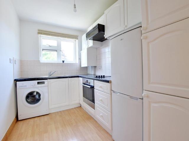 Flat for rent in Hillingdon, Hillingdon Flat for rent in Hillingdon, Hillingdon