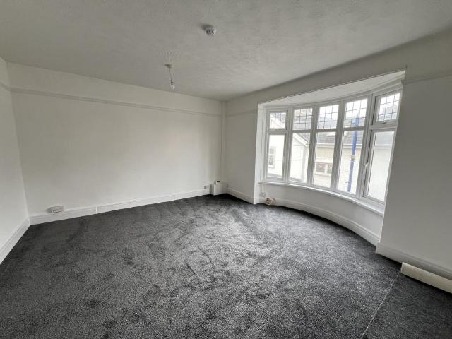 Flat for rent in Porthcawl, Nottage
